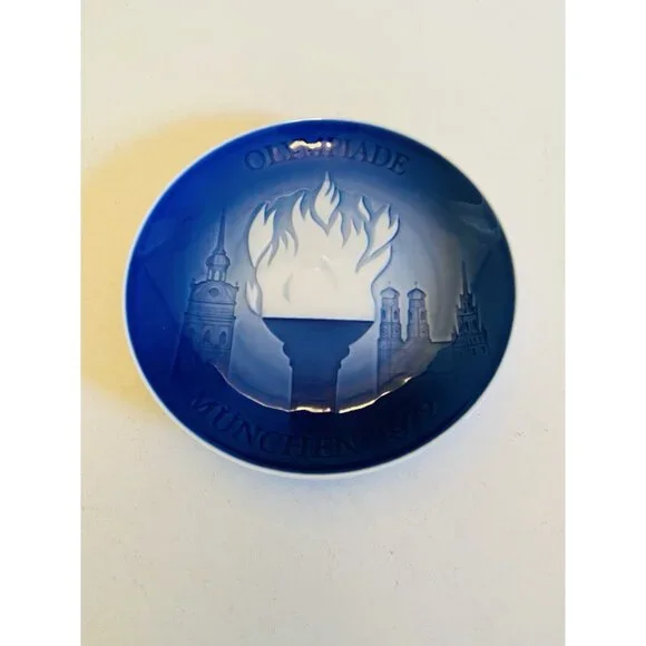 1972 Munich Olympics Memorabilia German Olympiade Munchen Decorative Wall Plate - Picture 2 of 10